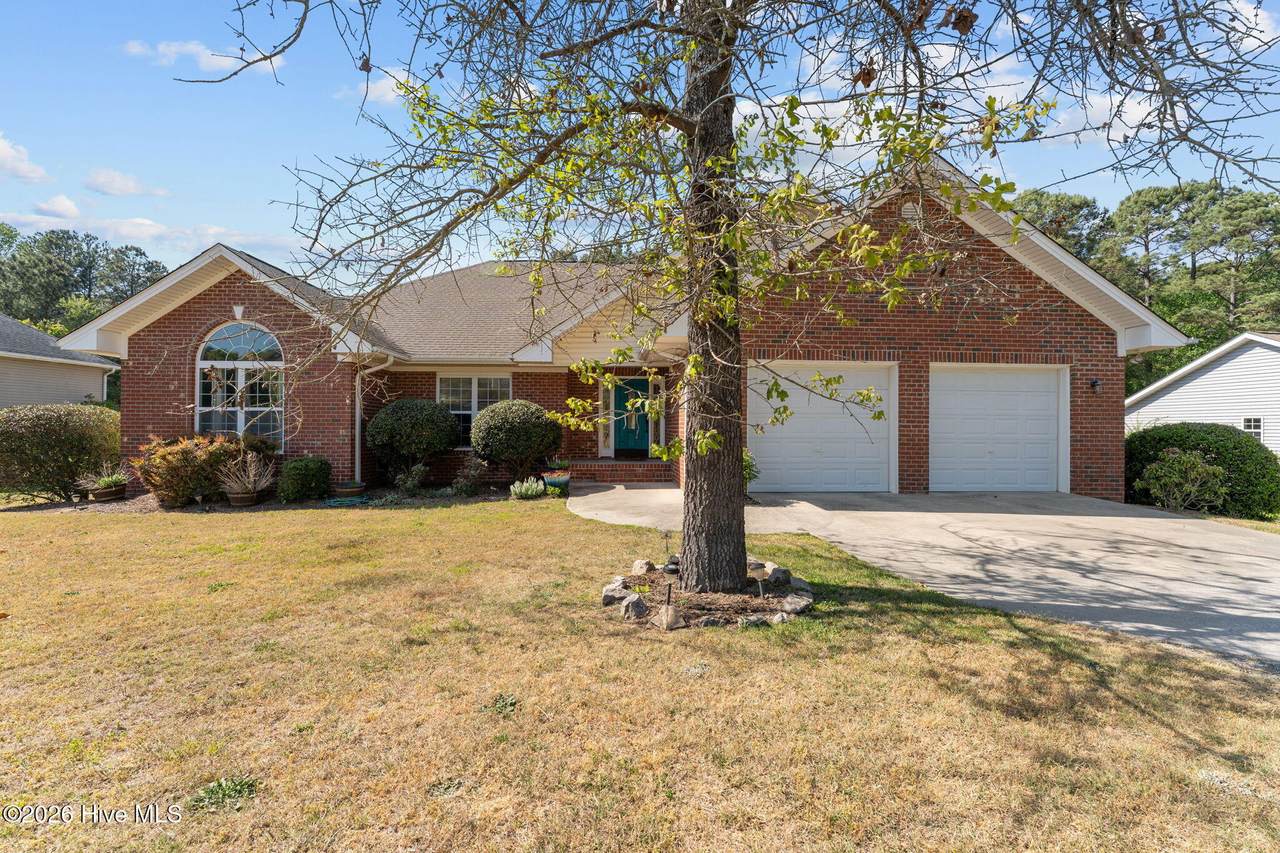 355 Queens Cove Way - Photo 1