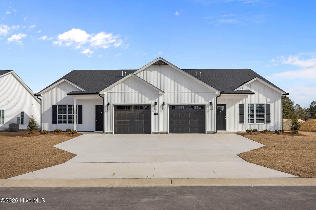 121 Lady O Drive - Photo 1