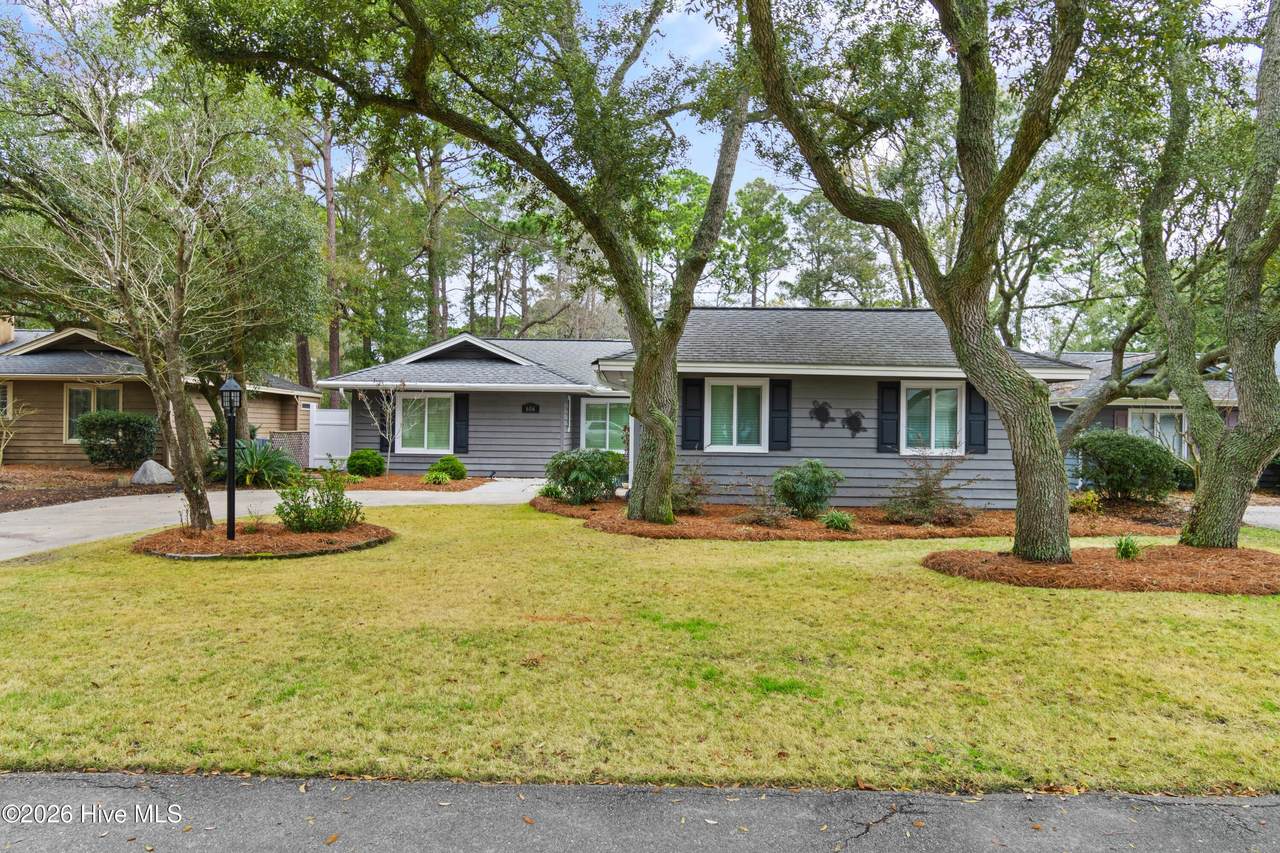 606 Camellia Lane - Photo 1