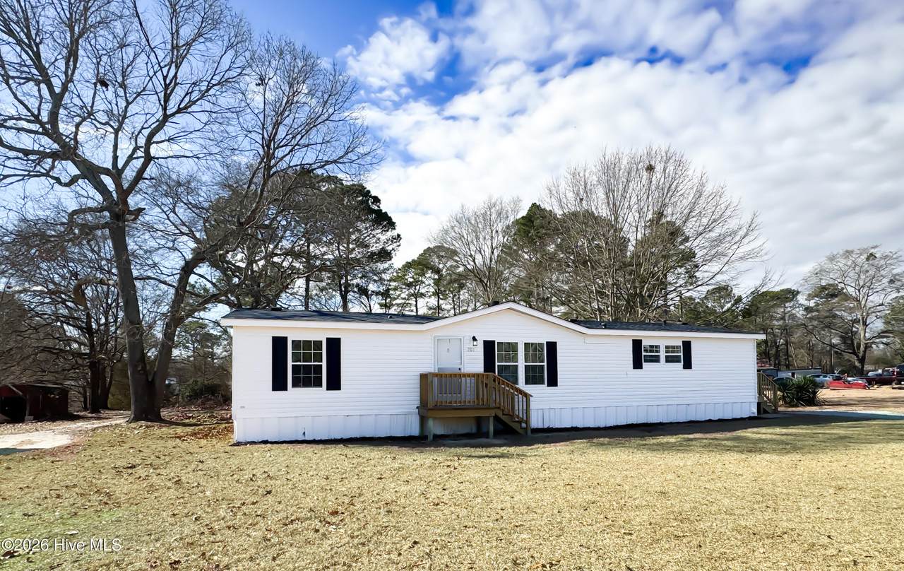 202 Hopesway Drive - Photo 1