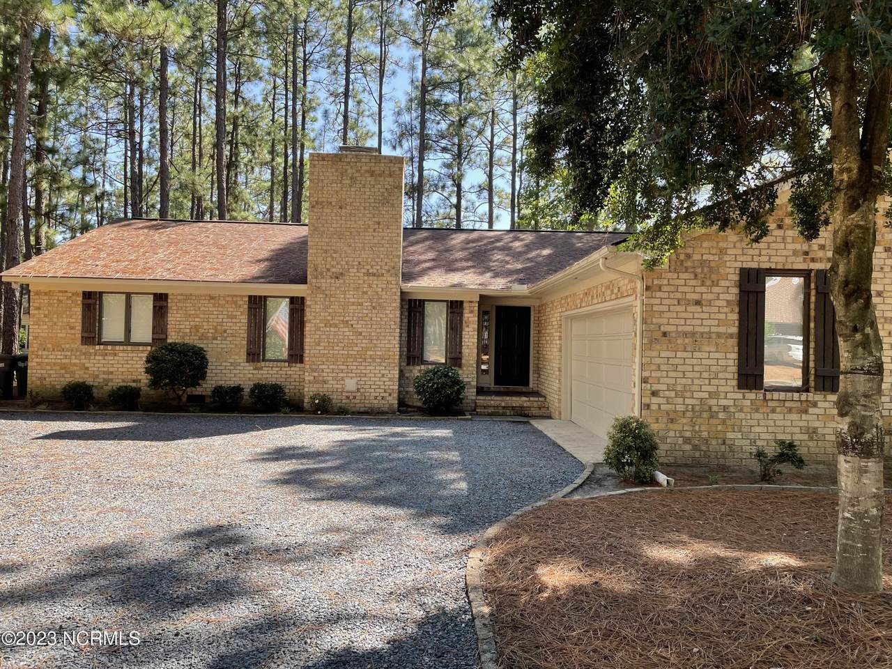 55 Salem Drive - Photo 1