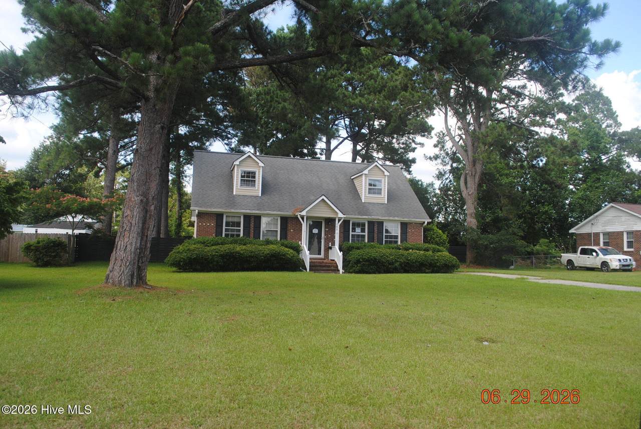 105 Hilda Road - Photo 1