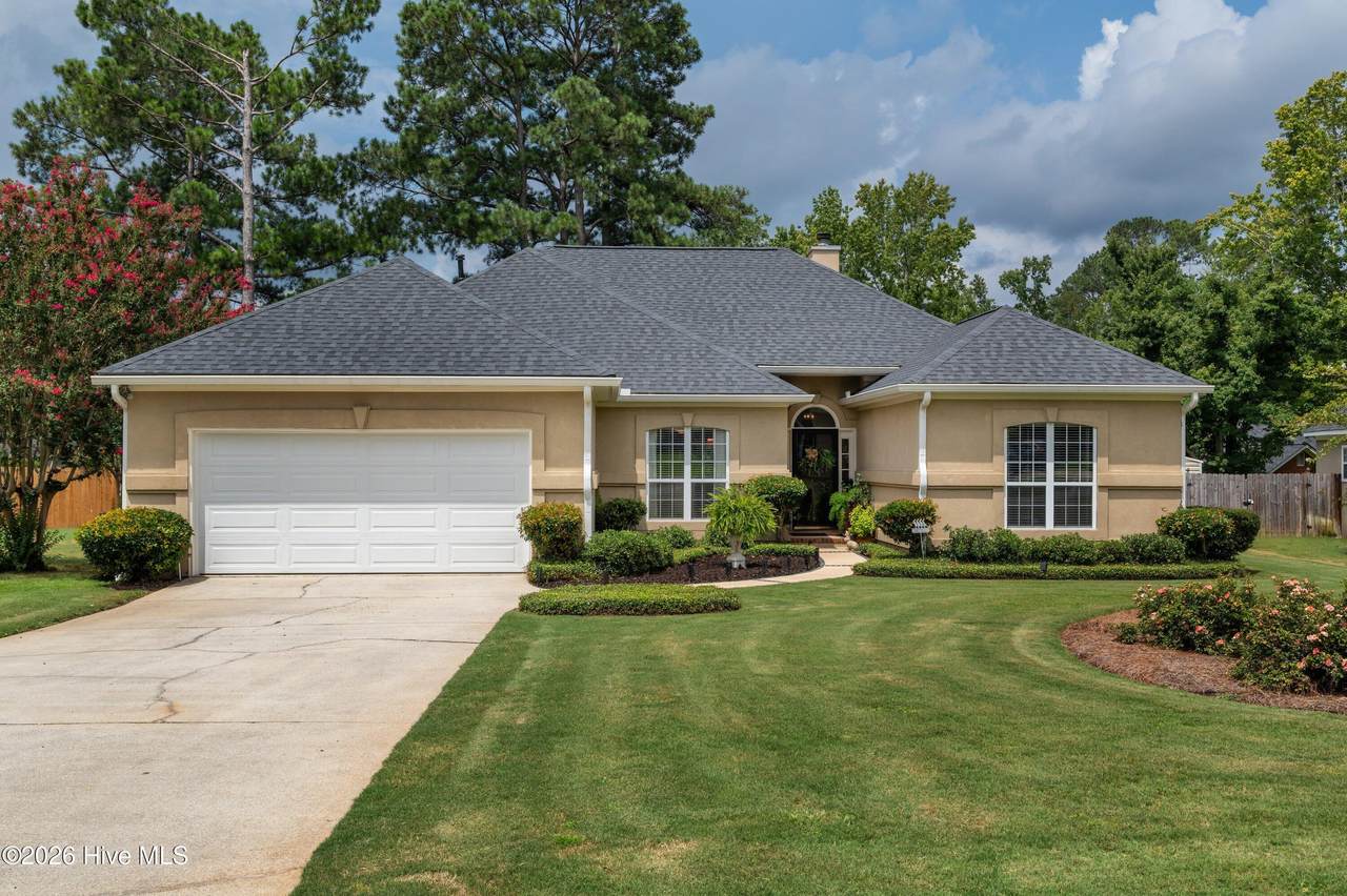 561 Live Oak Court - Photo 1