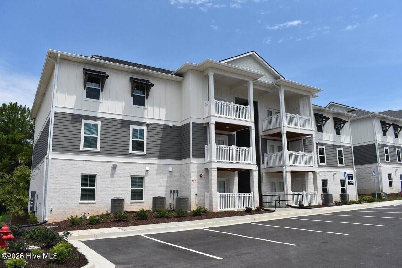 752 Calvin Terrace - Photo 1