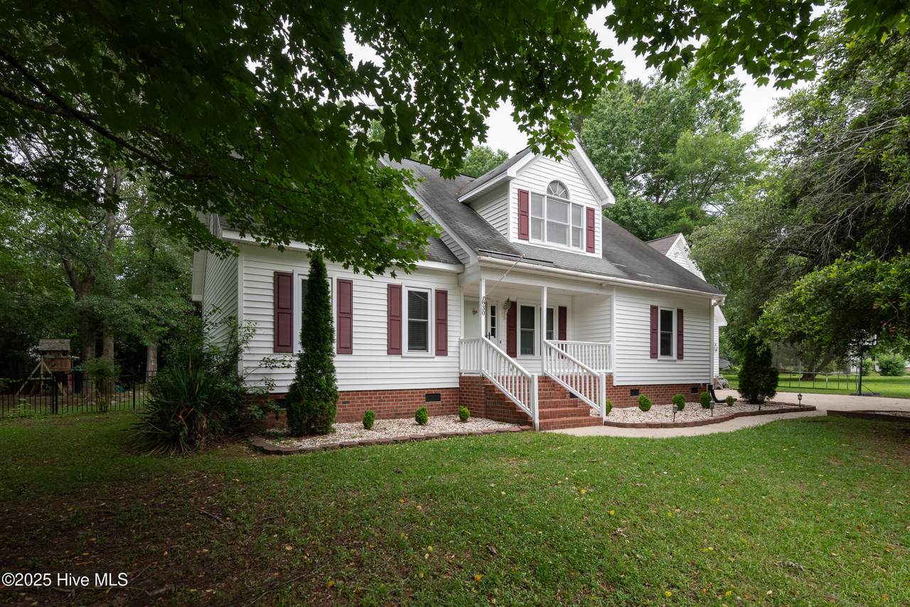 830 Driftwood Drive - Photo 1