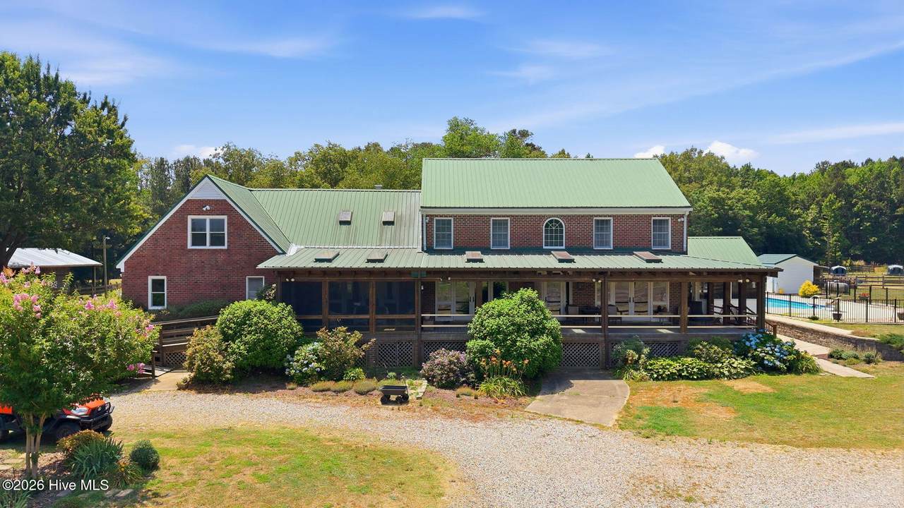 1527 Castalia Road - Photo 1