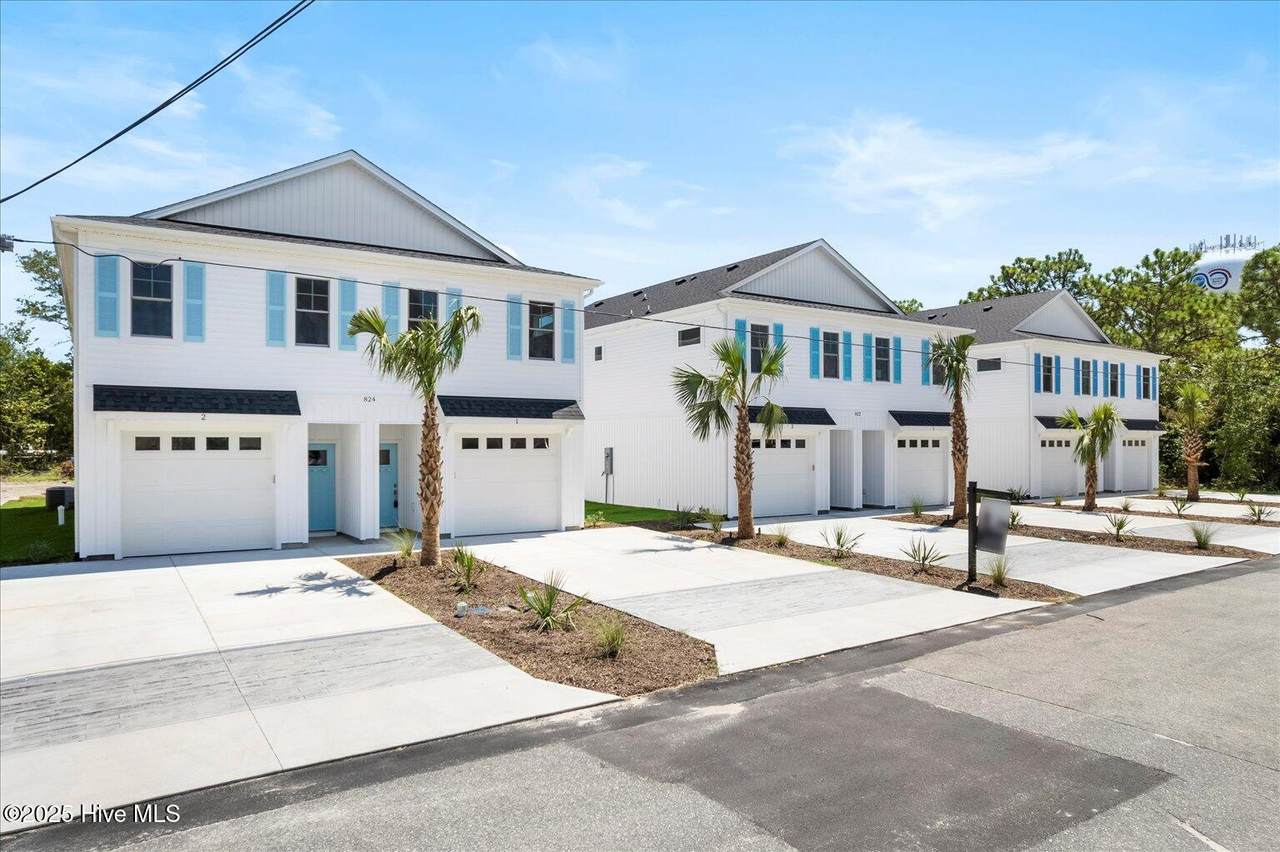 824 Kenneth Avenue - Photo 1