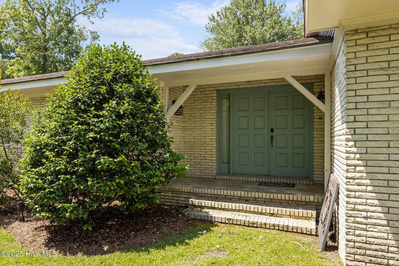 116 Hodges Street - Photo 1