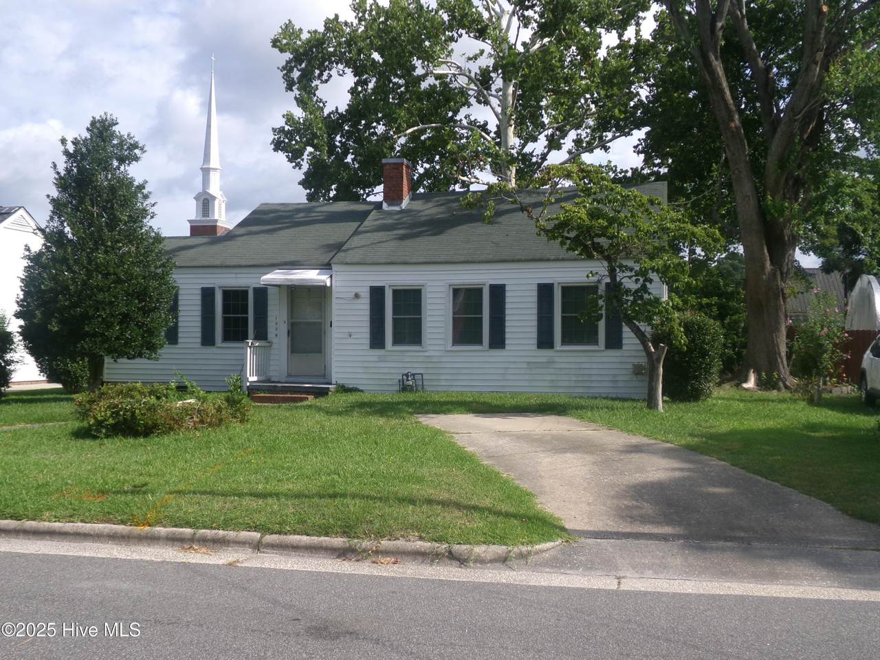 1009 6th Street - Photo 1