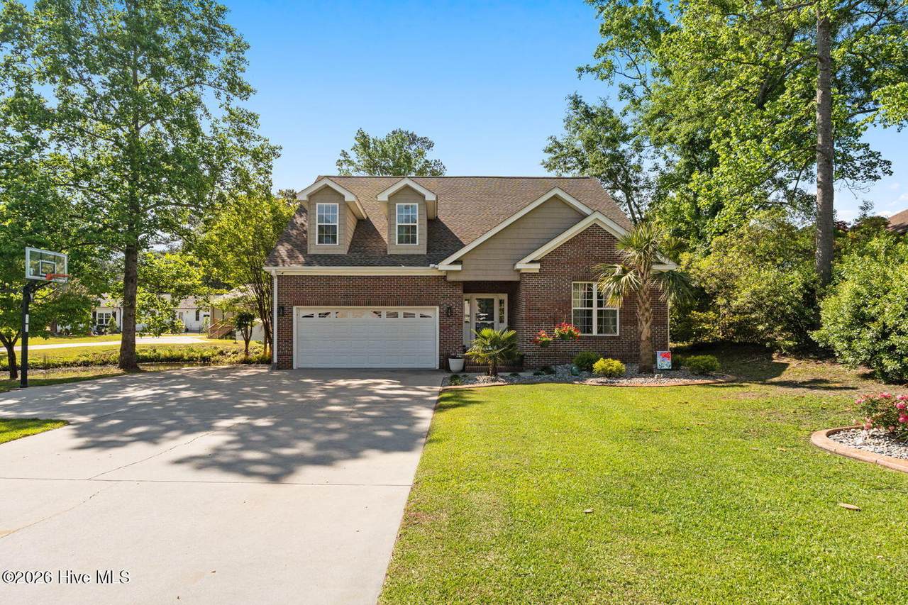 27 Country Club Drive - Photo 1