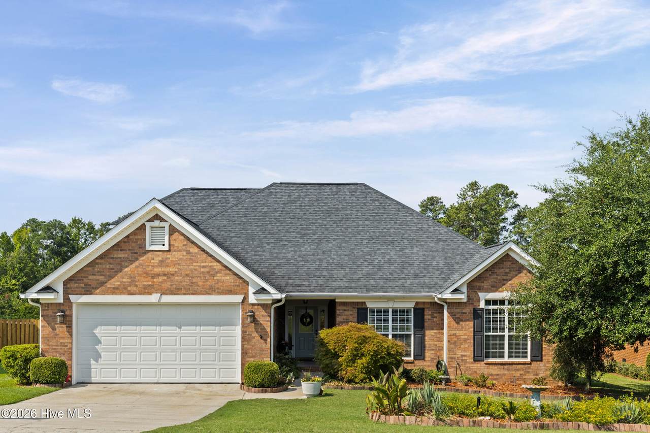 1088 Hampstead Place - Photo 1