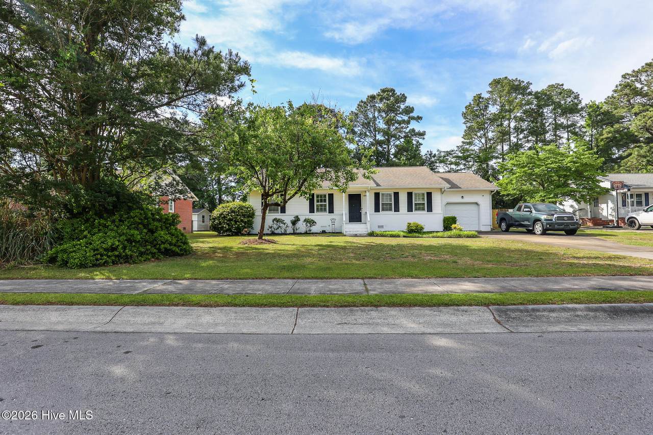 1505 Clifton Road - Photo 1