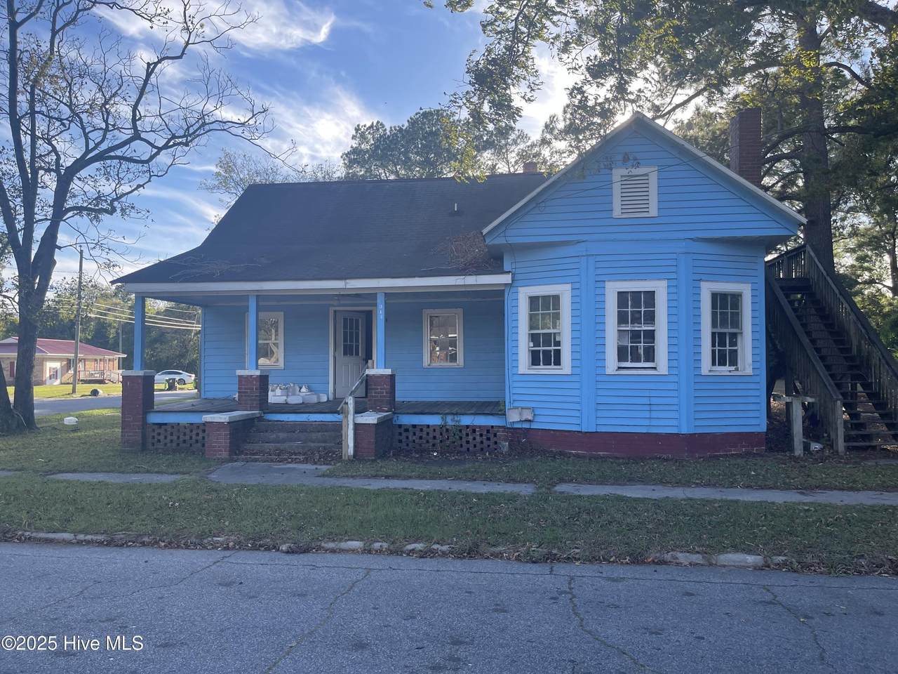 313 Biggs Street - Photo 1