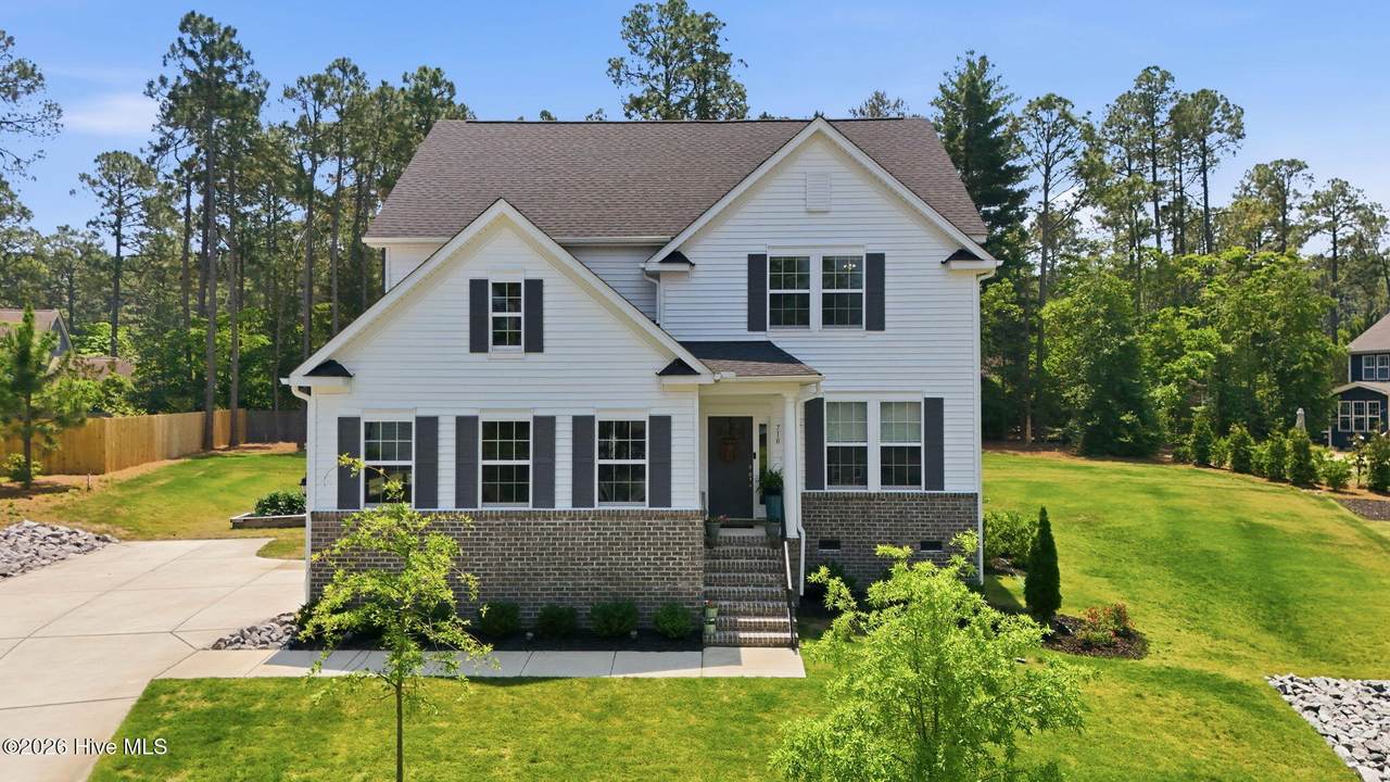 710 Hayworth Court - Photo 1