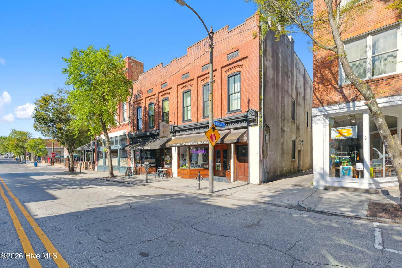 20 Front Street - Photo 1