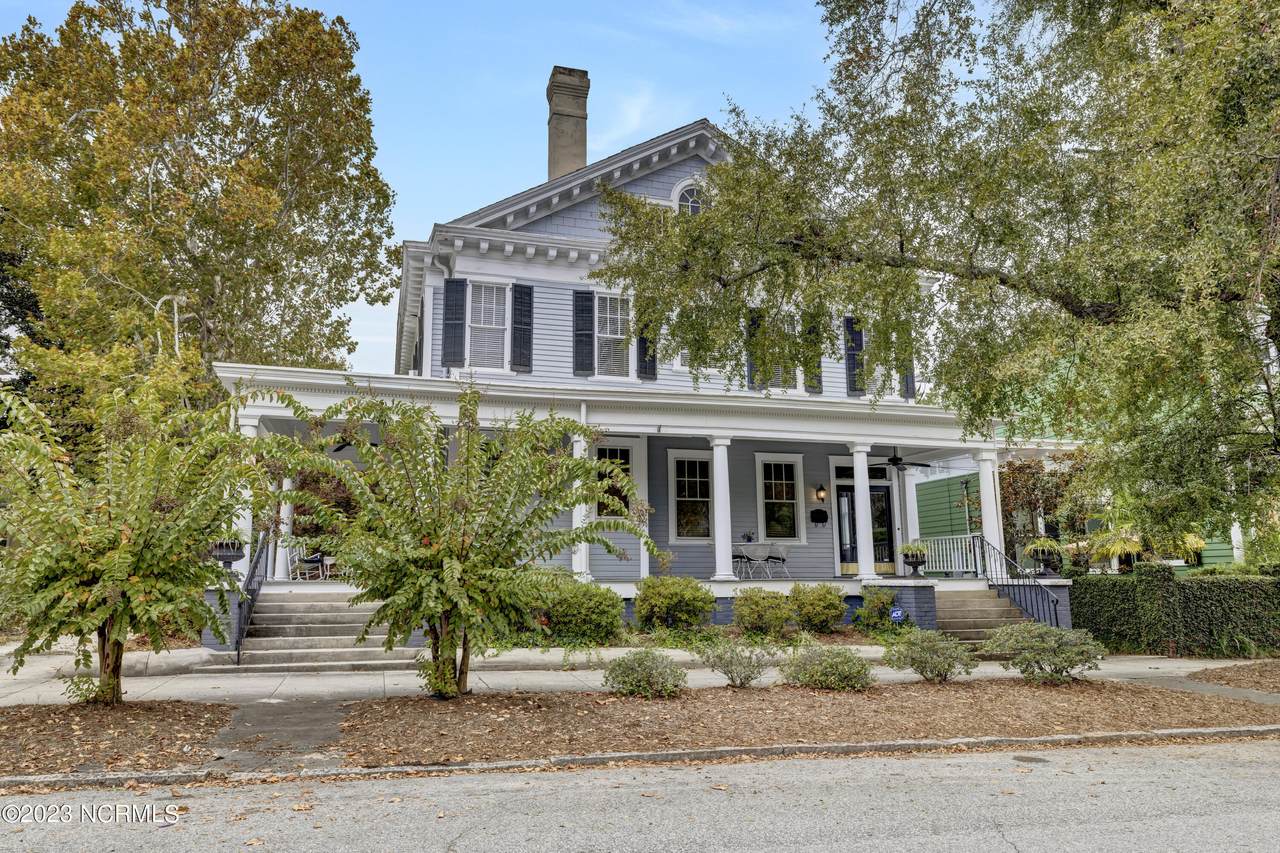 106 5th Avenue - Photo 1