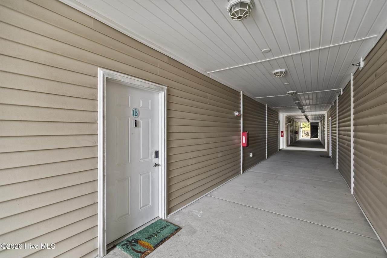 100 Gateway Condos Drive - Photo 1