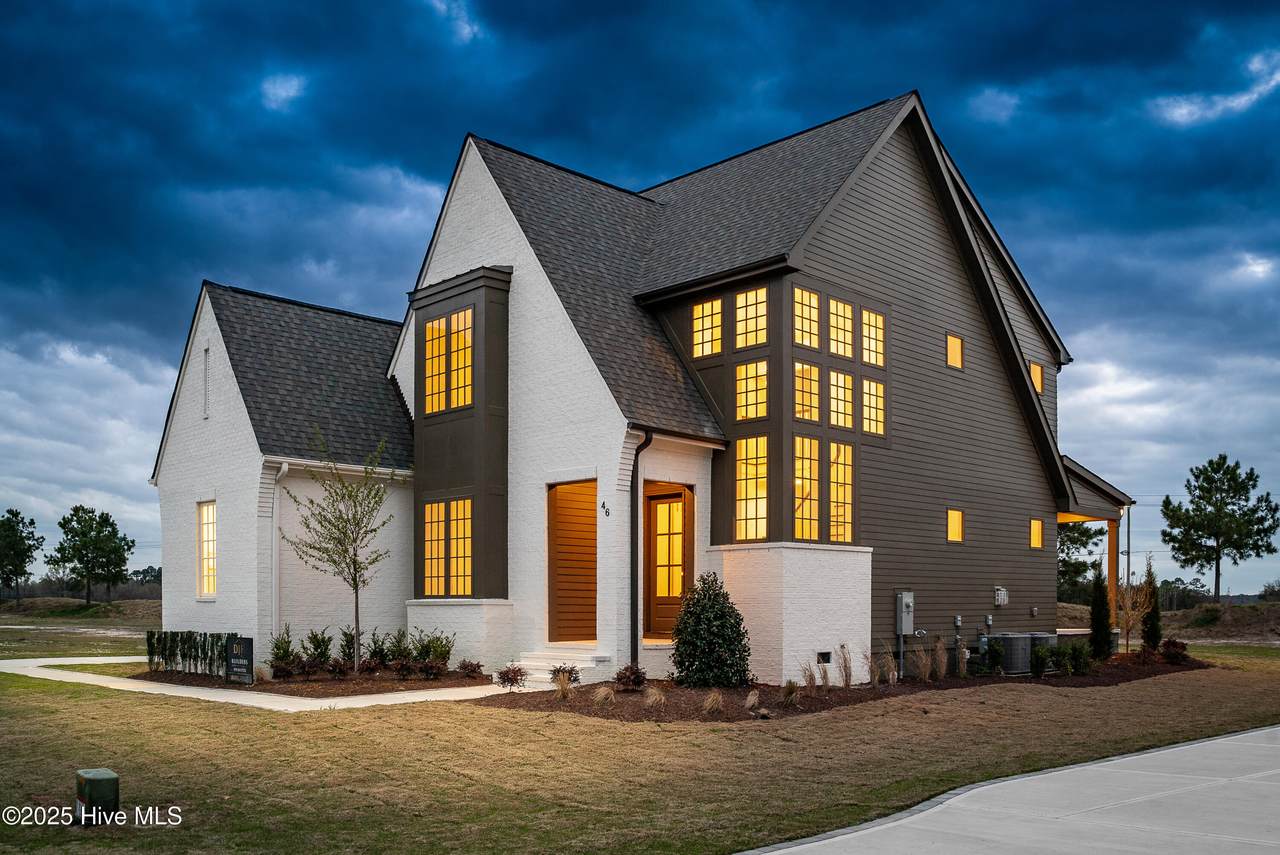 46 Pinewood Cove - Photo 1