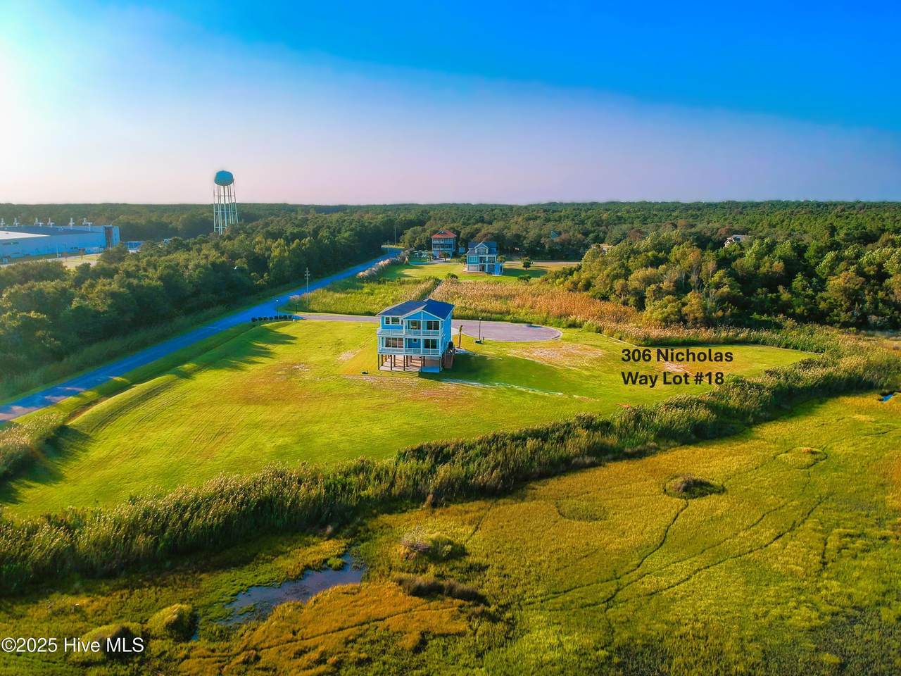 306 Nicholas Way - Photo 1