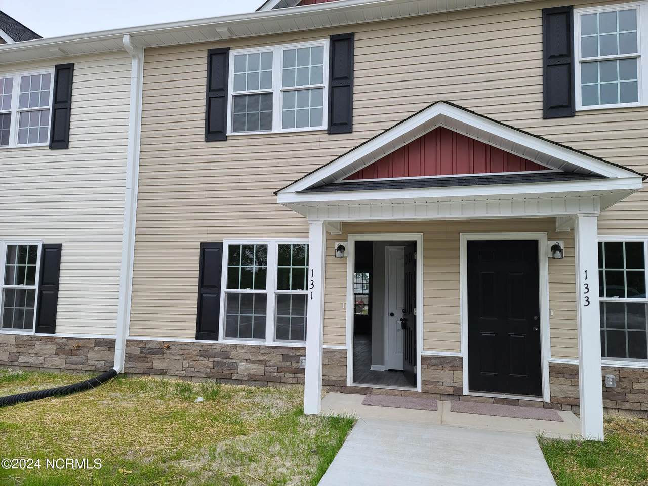 115 Cornerstone Drive - Photo 1