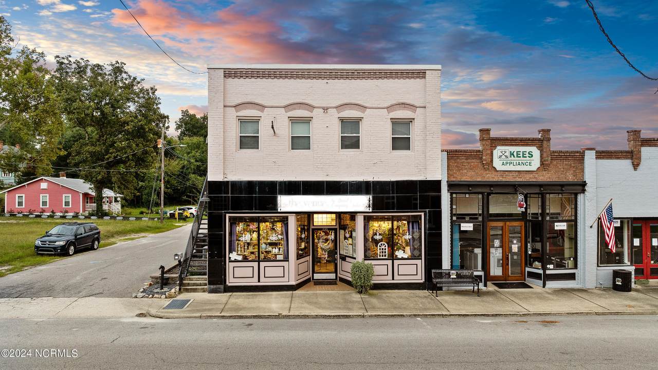 108 Main Street - Photo 1