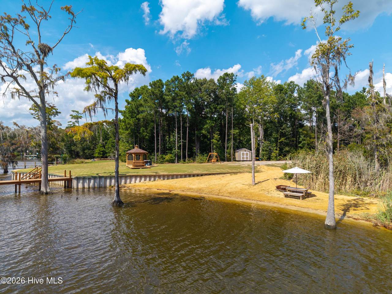 120 Evergreen Drive - Photo 1