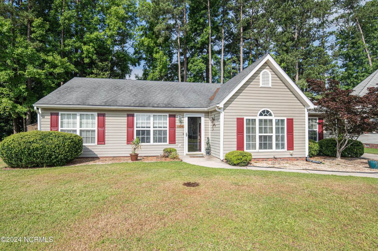 1104 Pamela Drive - Photo 1
