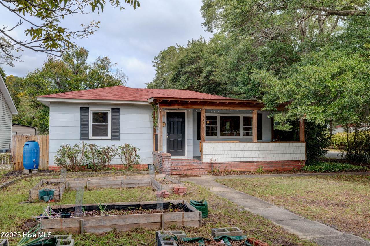 321 Southern Boulevard - Photo 1