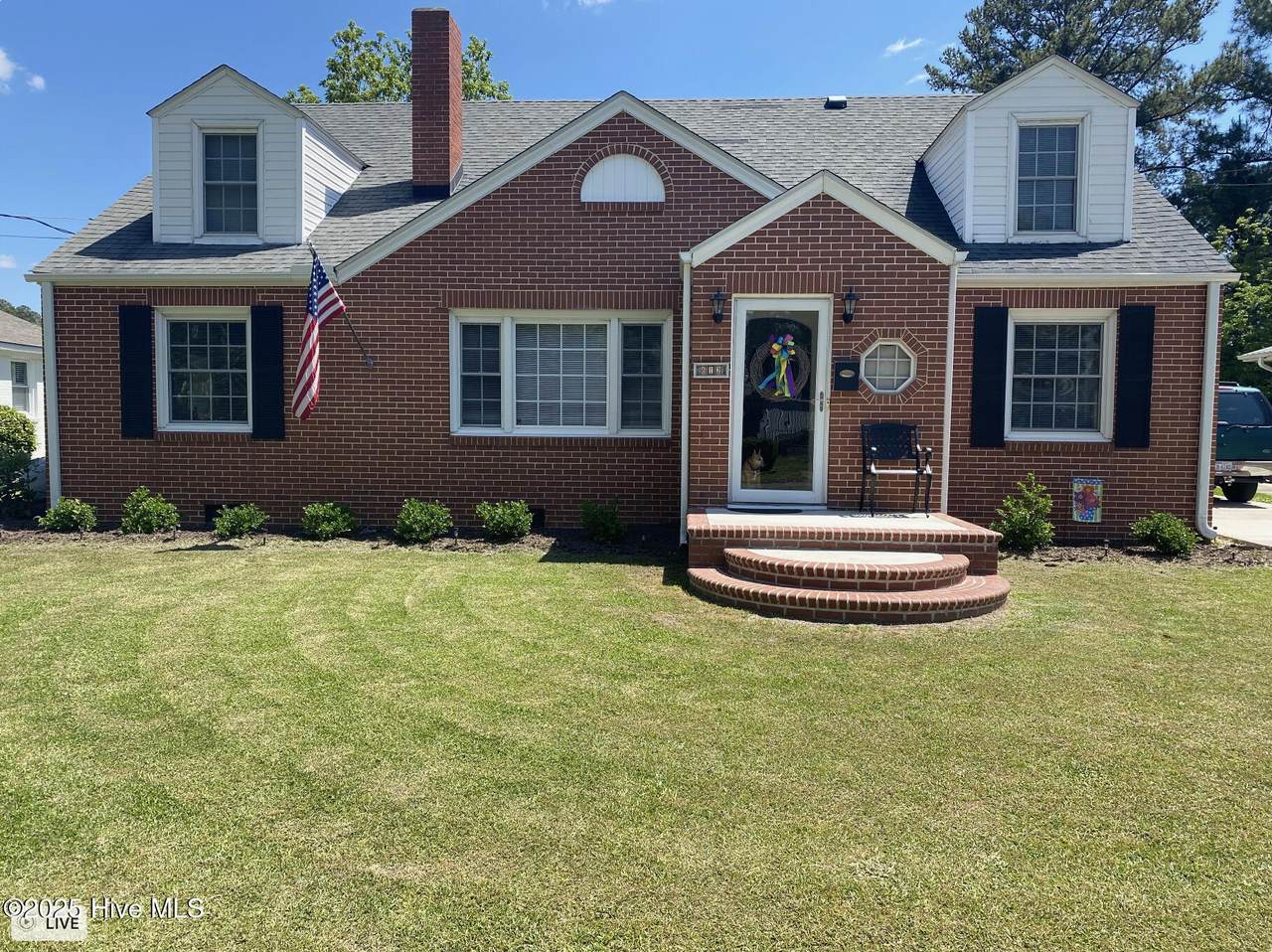 612 Blaney Street - Photo 1