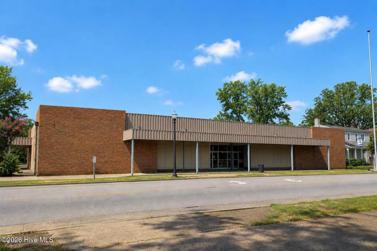 401 Main Street - Photo 1