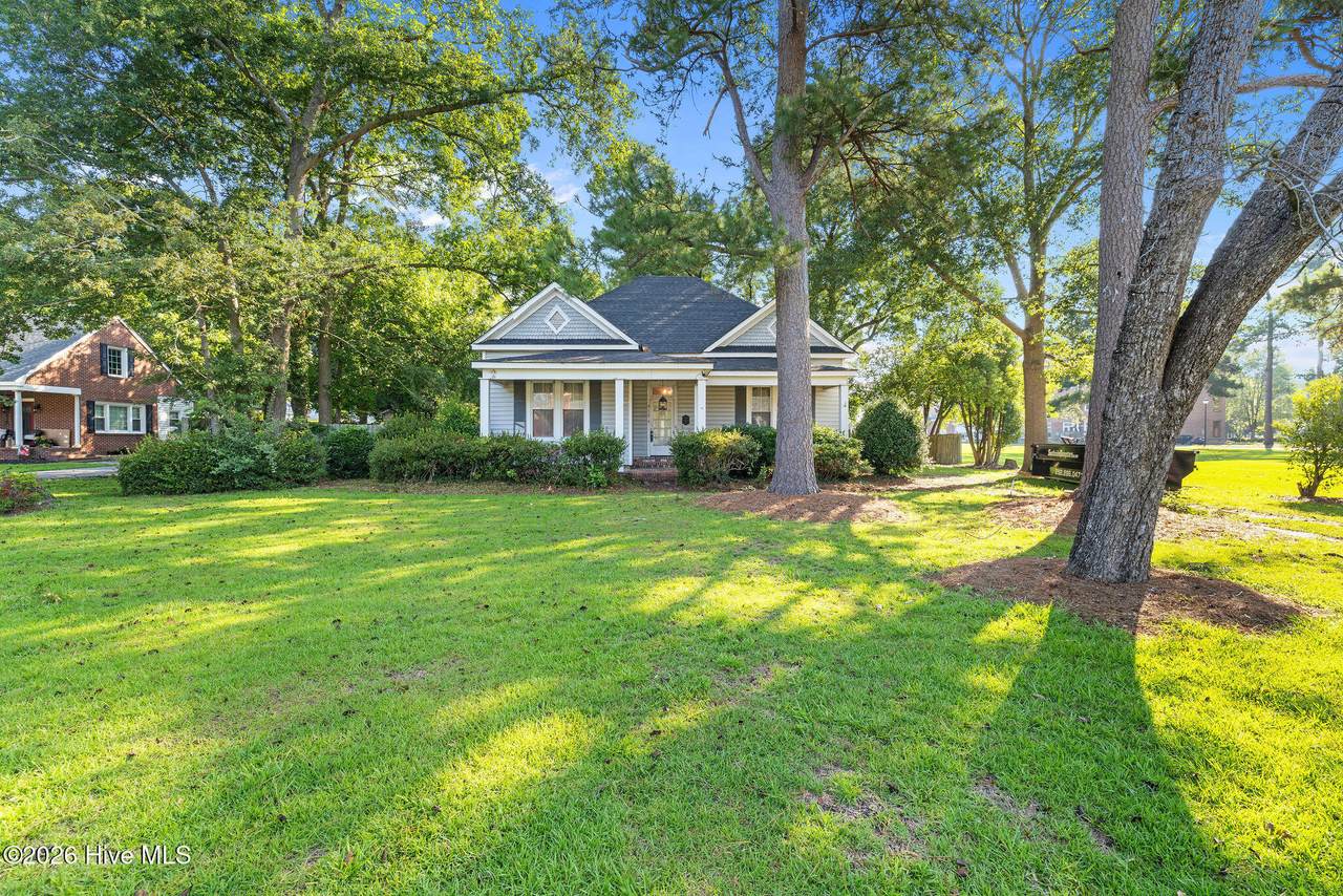 612 Main Street - Photo 1