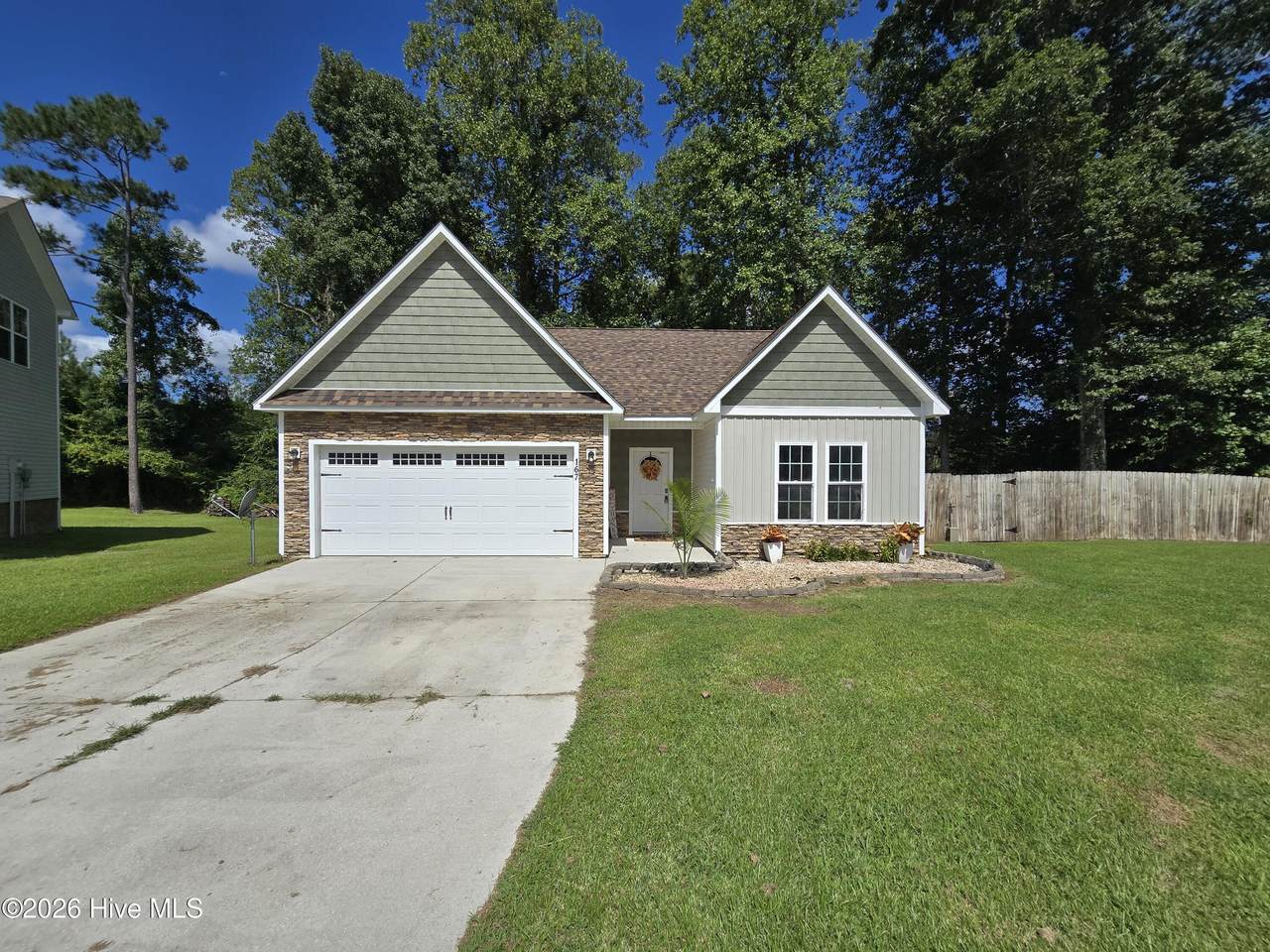 167 Louie Lane - Photo 1