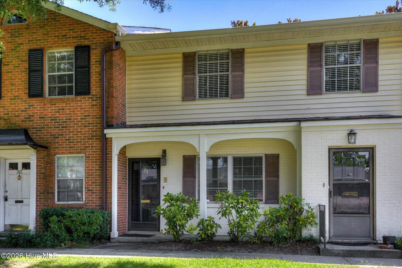 2846 Walton Way - Photo 1