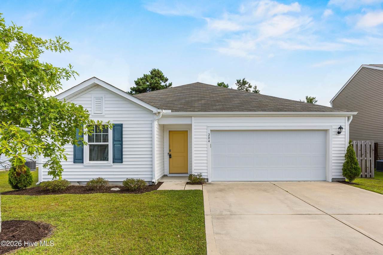 204 Sunshine Drive - Photo 1