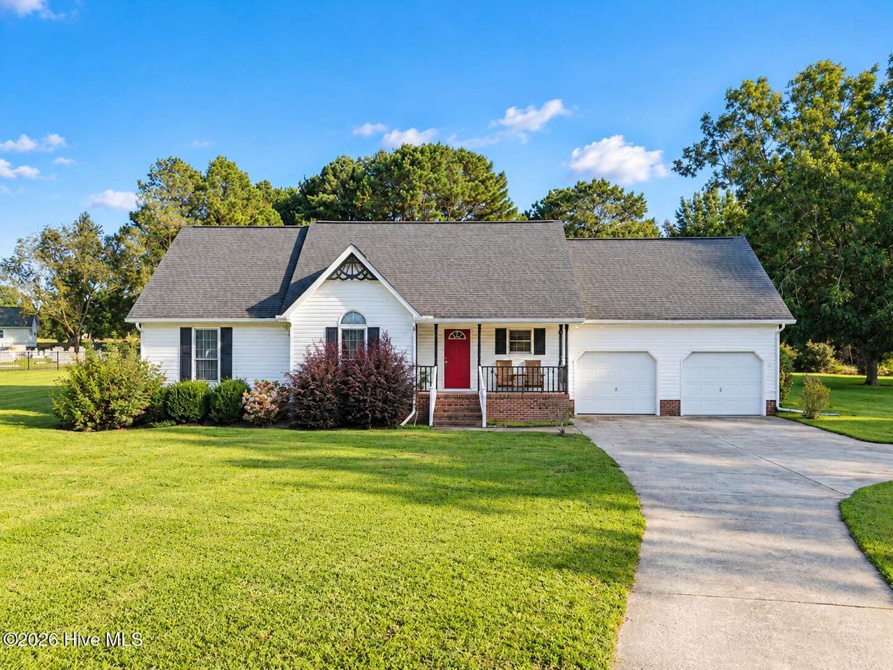 107 Poplarwood Drive - Photo 1