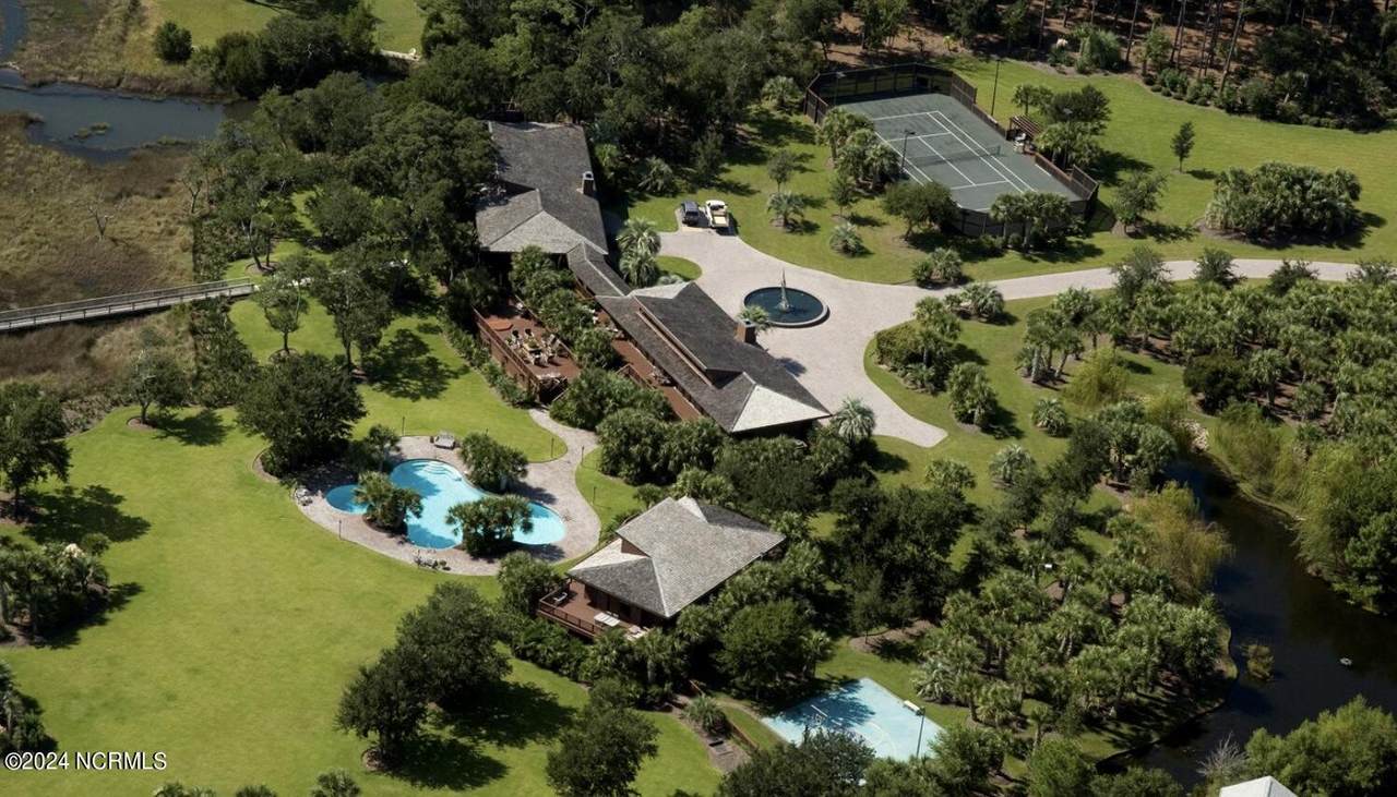 7422 Sea Lilly Lane - Photo 1