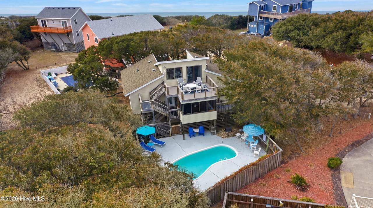 125 Seabreeze Drive - Photo 1