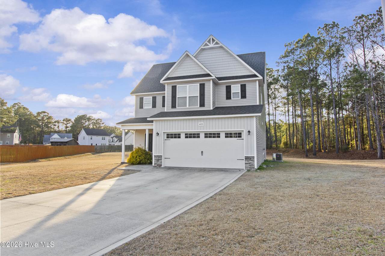 405 Crestmont Court - Photo 1