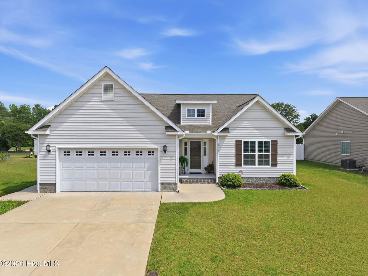 2537 Rhinestone Drive - Photo 1