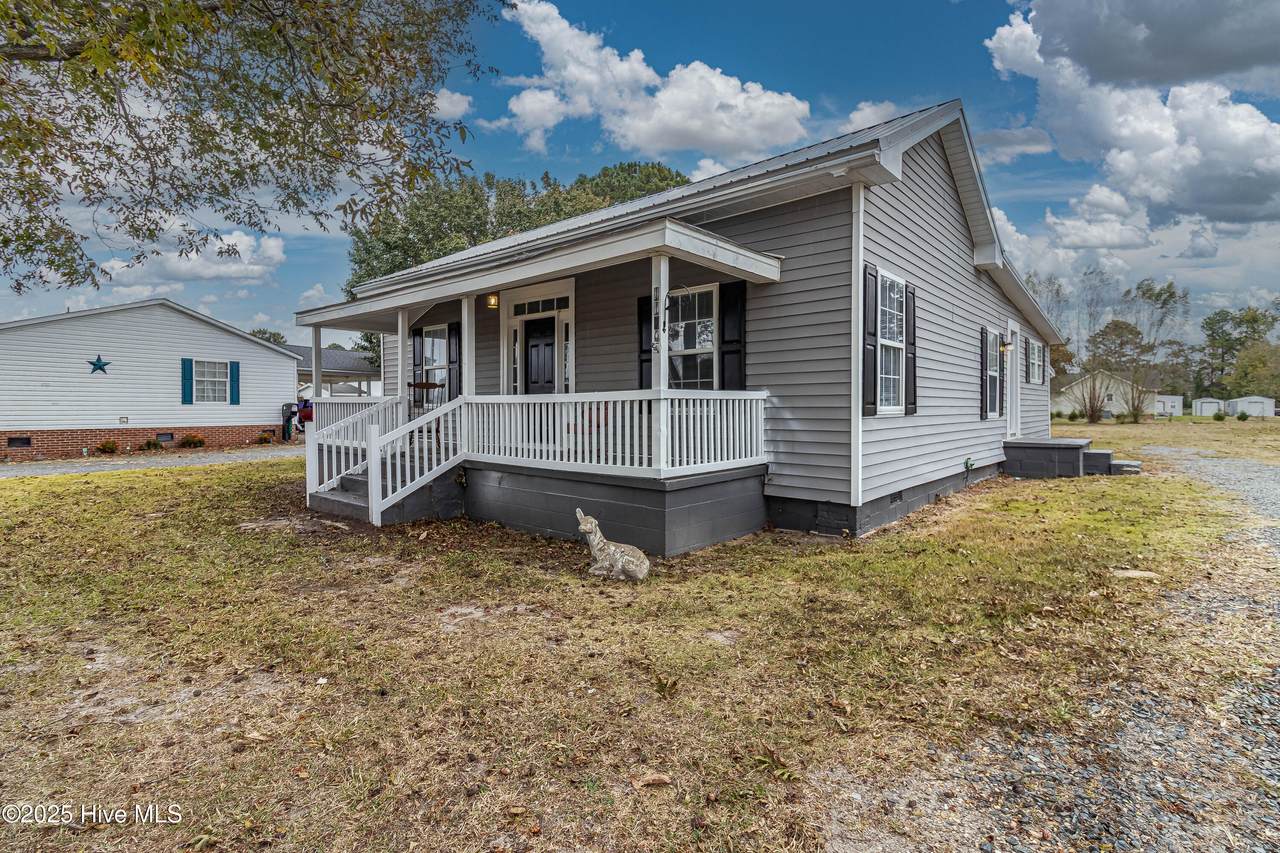 1190 Saulston Road - Photo 1