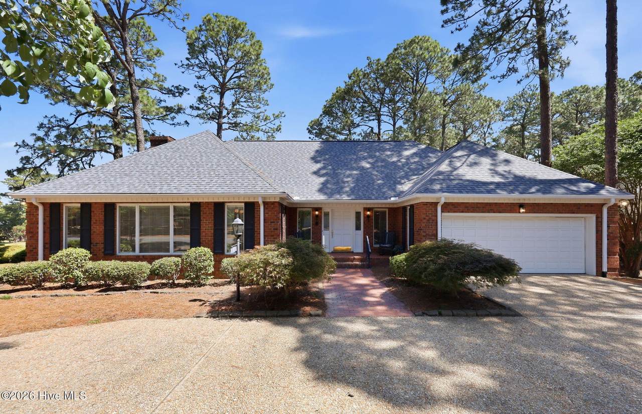 175 Baltusrol Lane - Photo 1