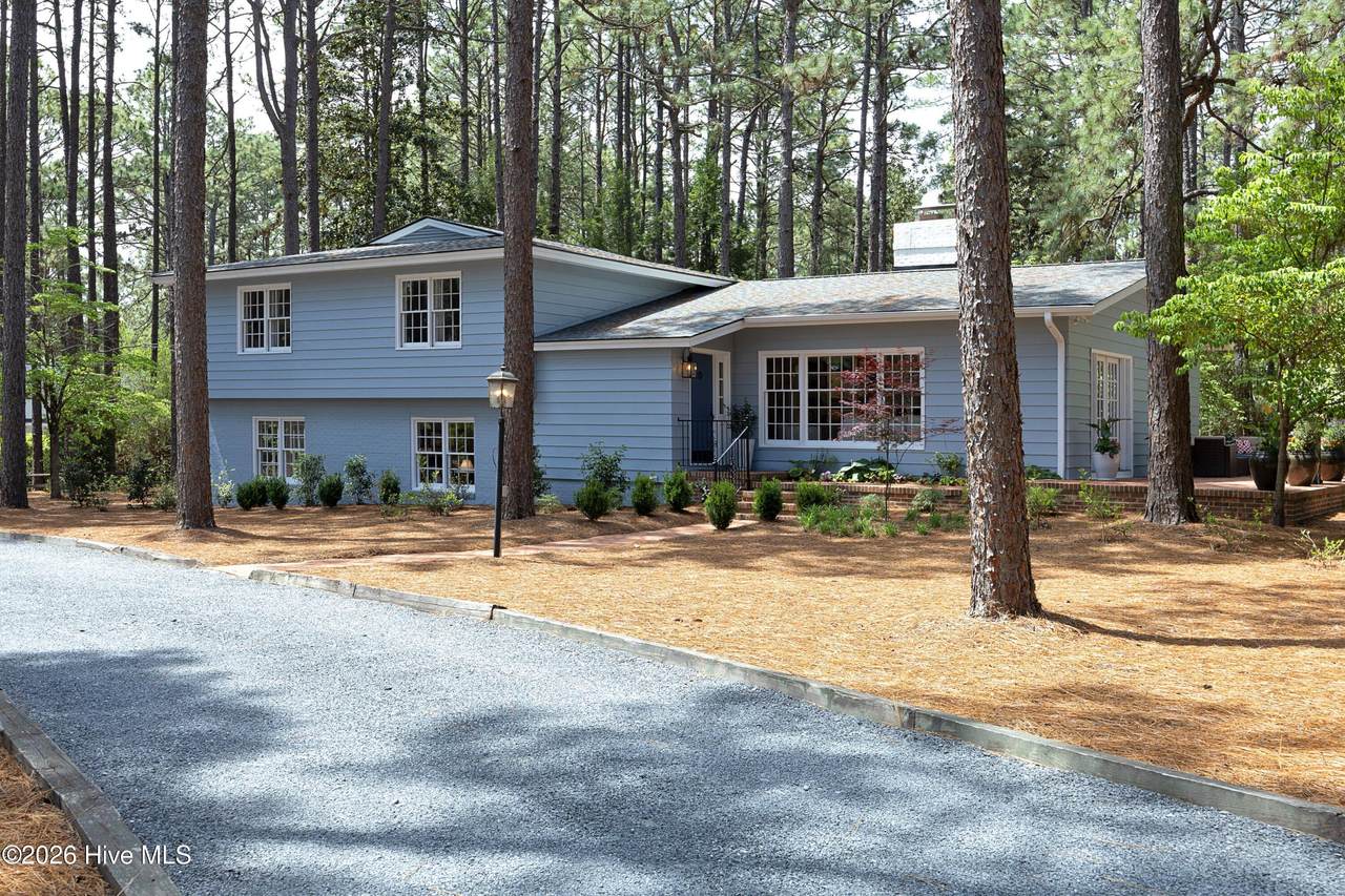 45 Huntington Valley Drive - Photo 1