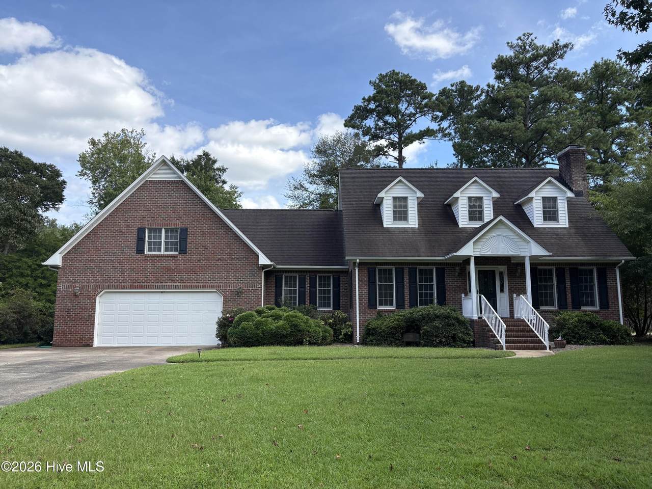 916 Dorset Way - Photo 1