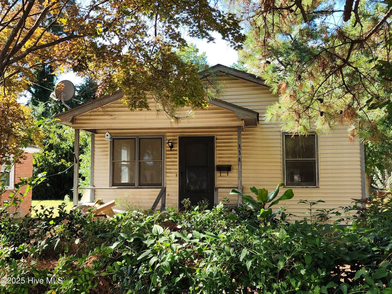 111 Pritchard Street - Photo 1