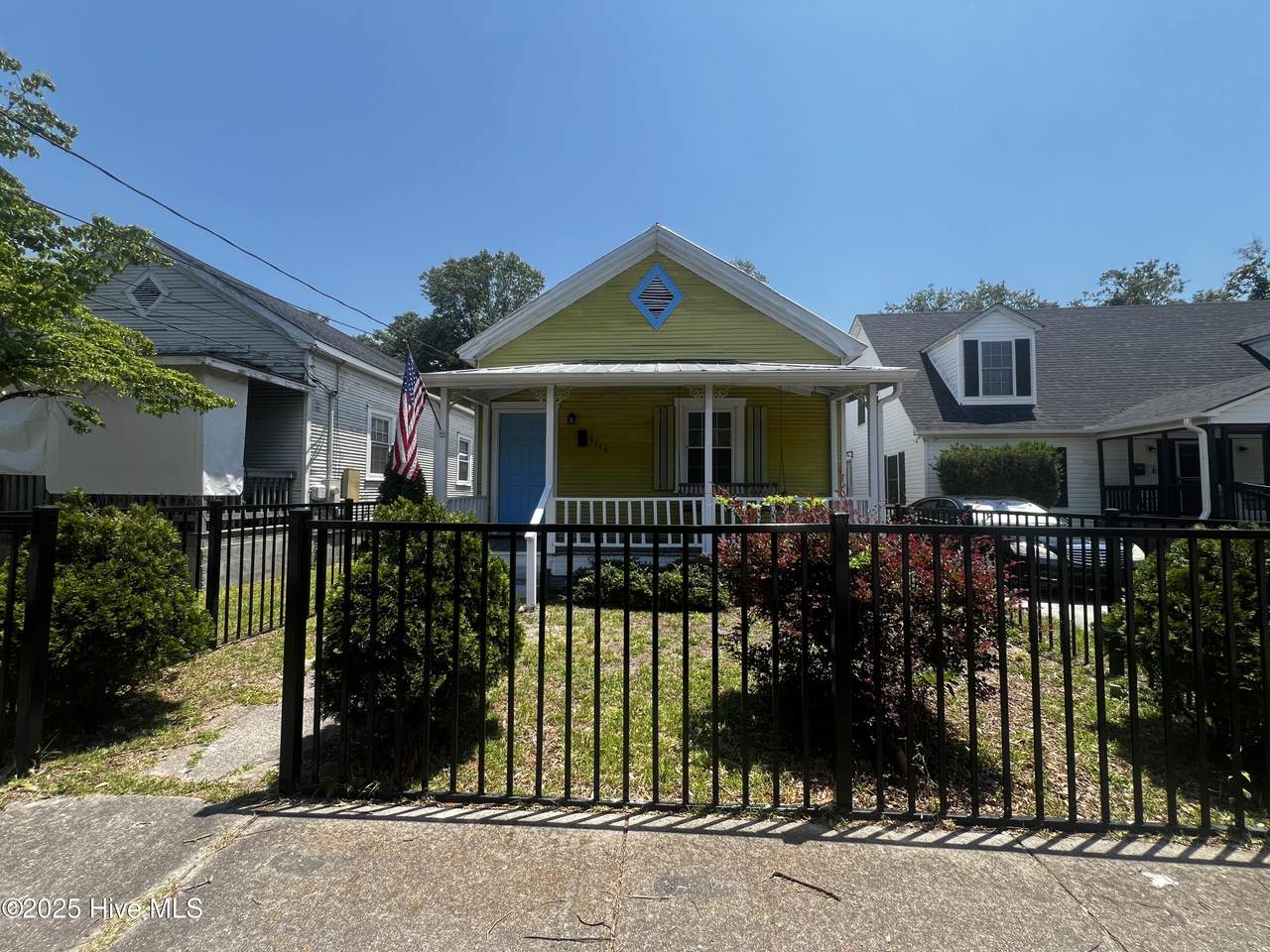 1115 9th Street - Photo 1