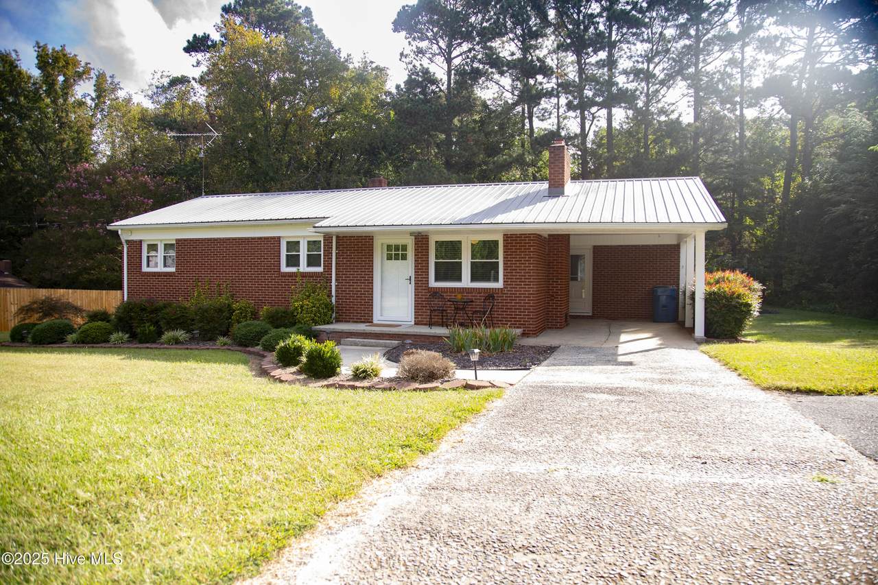 110 Brendana Drive - Photo 1