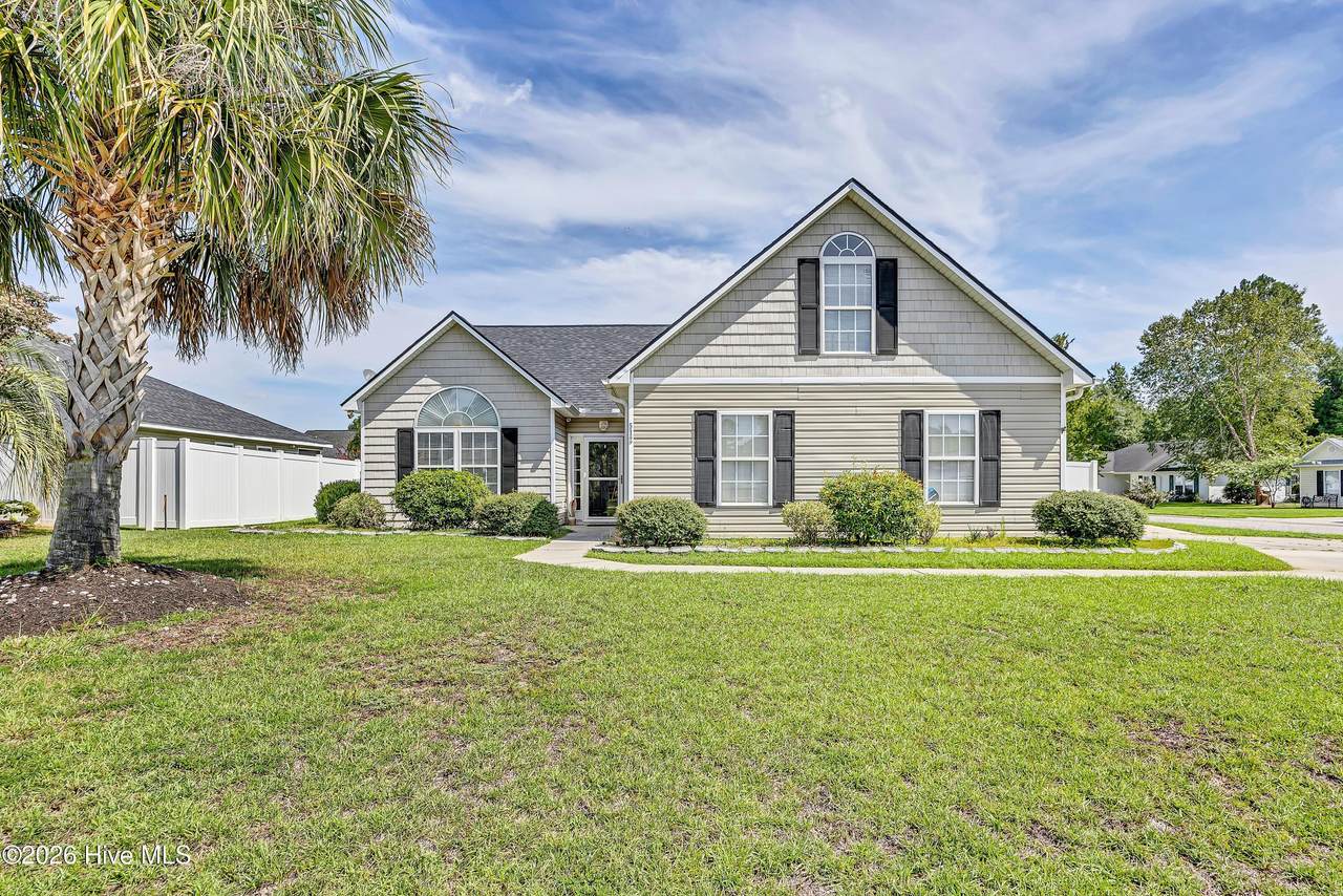 512 Hyacinth Drive - Photo 1