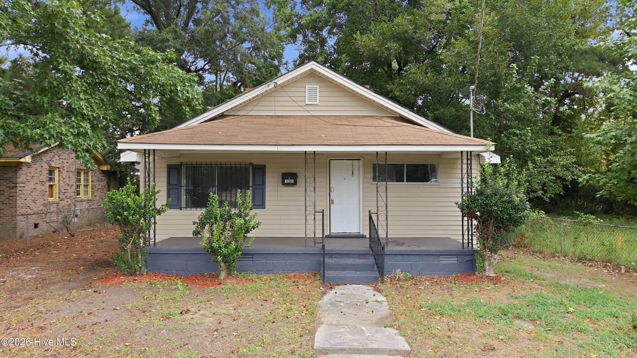 1205 Lincoln Street - Photo 1