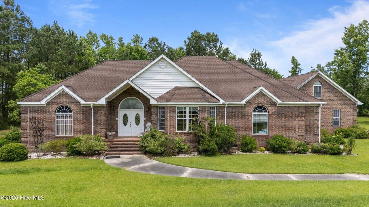 20470 Seven Creeks Highway - Photo 1