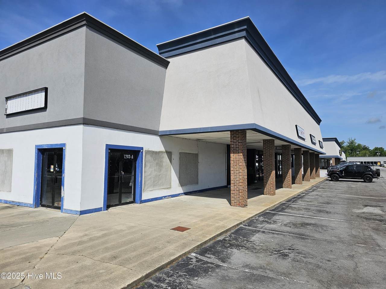 1203 Hargett - Photo 1